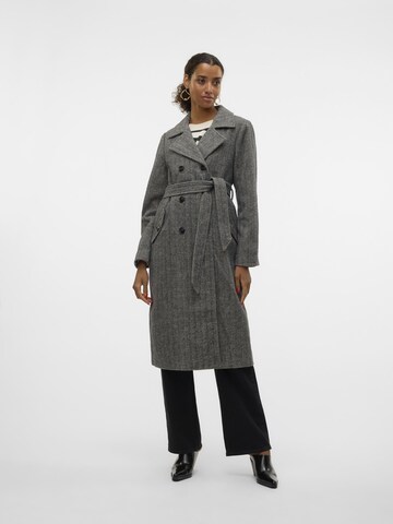 VERO MODA Tussenmantel in Grijs
