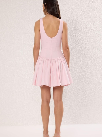 Trendyol Kleid in Pink