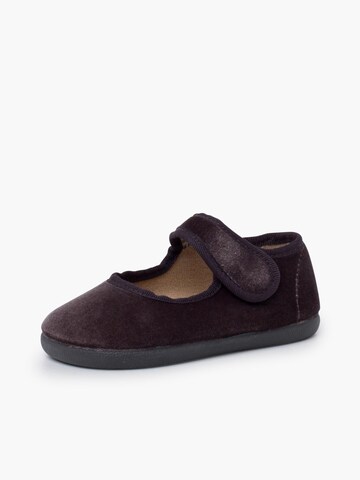 Chaussure basse Pisamonas en gris : devant