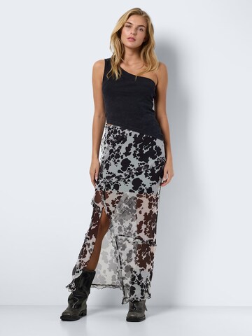 Noisy may Skirt 'NMROSA' in Black