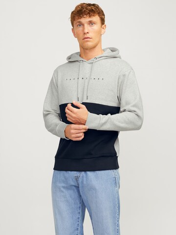 Sweat-shirt 'JJSTAR' JACK & JONES en gris : devant