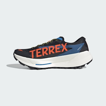 Chaussure de course ADIDAS TERREX en noir