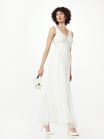 LACE & BEADSVečernja haljina 'Kreshma' - bijela boja