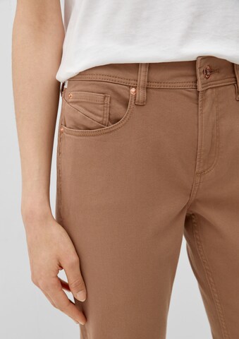 Coupe slim Jean QS en marron