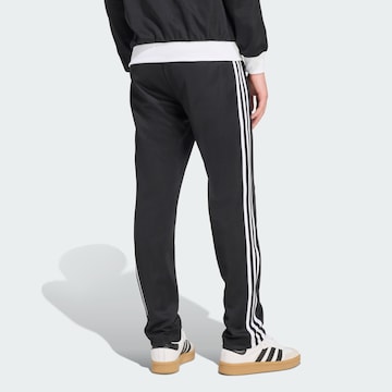 ADIDAS ORIGINALS Slimfit Hose 'Classic' in Schwarz