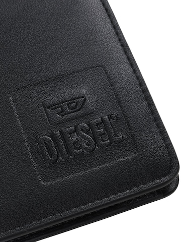 DIESEL Denarnica 'HISSU BI-FOLD COIN S' | črna barva