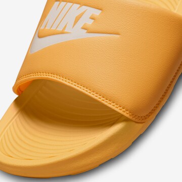 Nike Sportswear Badelatschen 'Victori One' in Gold