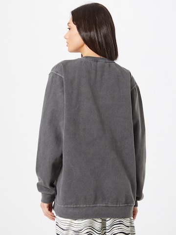 Nasty Gal Sweatshirt 'Born Free' in Grey