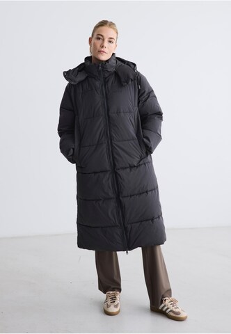 Manteau d’hiver 'Shelter' rethinkit studios en noir : devant