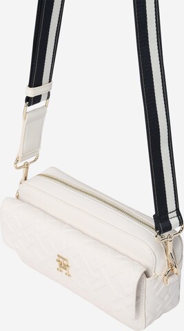 TOMMY HILFIGER - Bolso de hombro en blanco