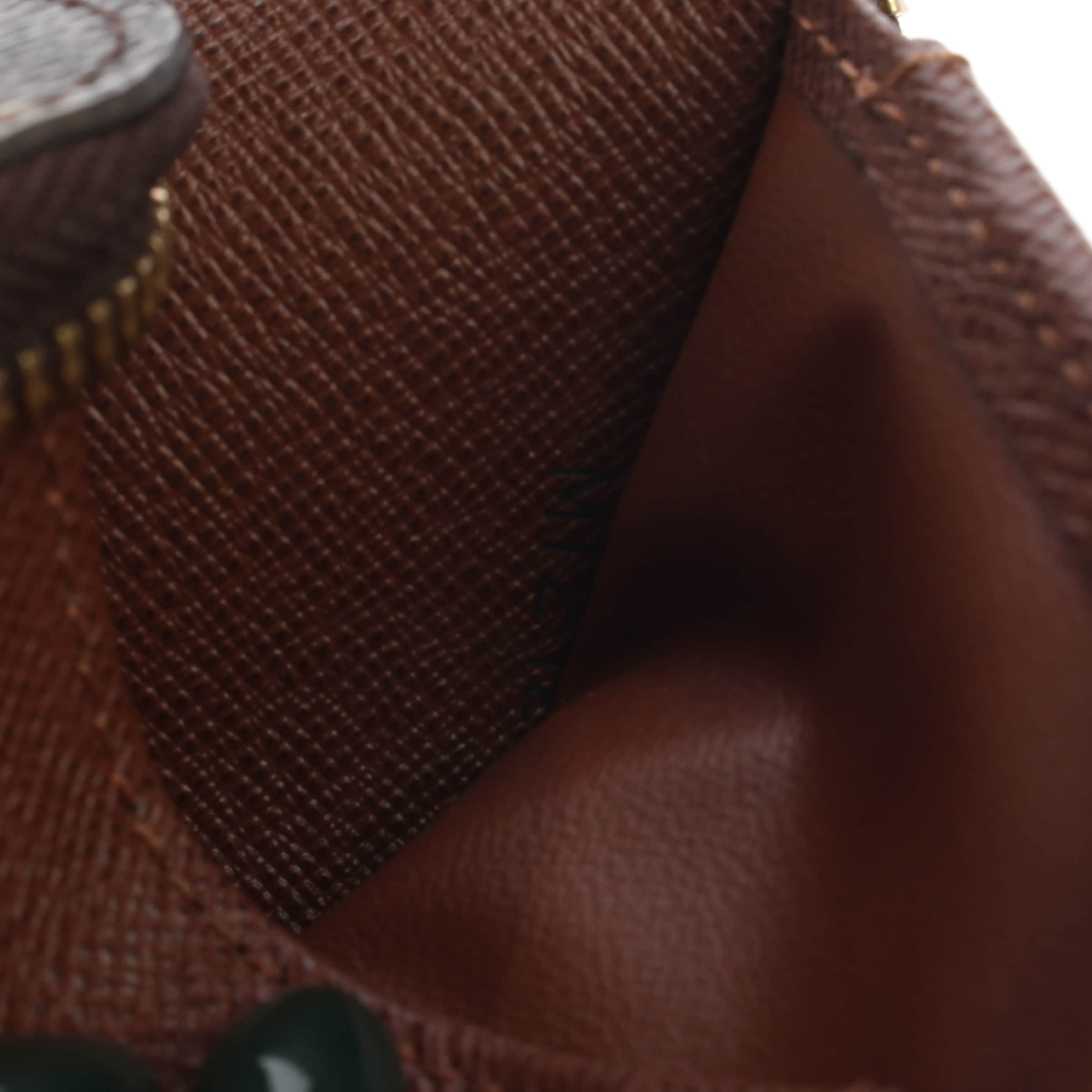 Louis Vuitton Small Leather Goods in One size in Brown