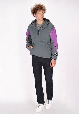 urban rain by Schmuddelwedda Between-season jacket in Grey: front