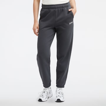 Regular Pantalon de sport new balance en noir : devant