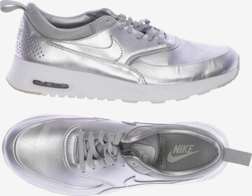 NIKE Sneakers & Trainers in 39 in Grey: front