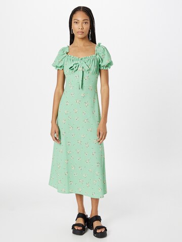 Rochie de la Dorothy Perkins pe verde: față