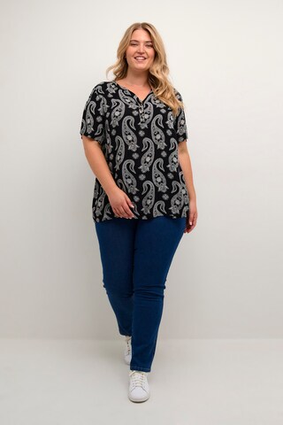 KAFFE CURVE Blouse 'Passa' in Zwart