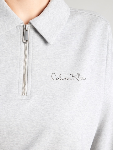 Calvin Klein Jeans - Sweatshirt em cinzento