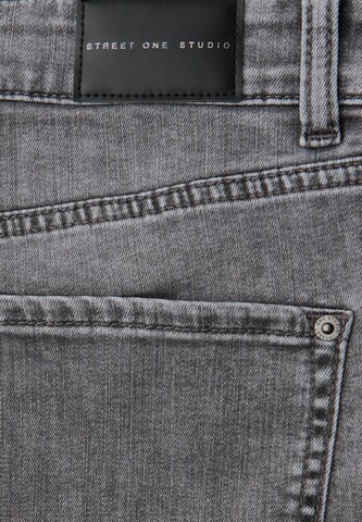 Street One Studio Loosefit Jeans in Grau