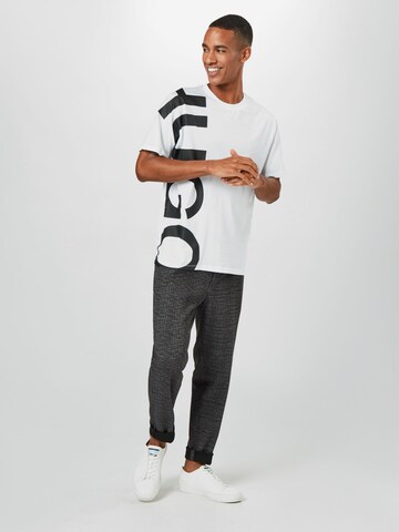 T-Shirt 'DAWS211' HUGO en blanc