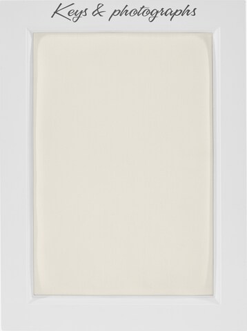 HOME AFFAIRE Key Cabinet in White: front