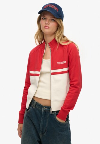 Vestes d’entraînement Superdry en rouge : devant