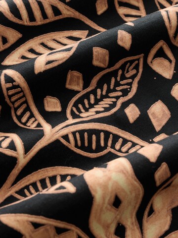 Robe Next en noir