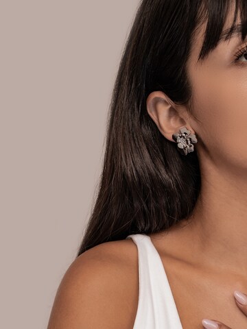 Hey Happiness Earrings 'Petal Blossom' in Silver
