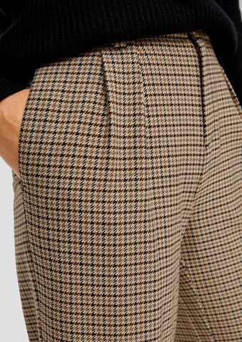 s.Oliver Wide leg Pleat-front trousers in Beige