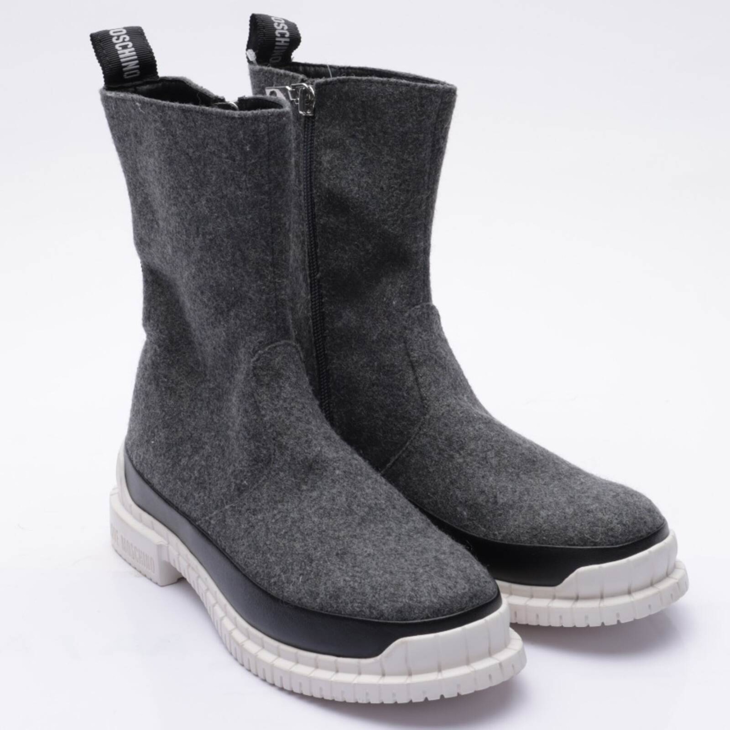 Love Moschino Dress Boots in 37 in Grey: front