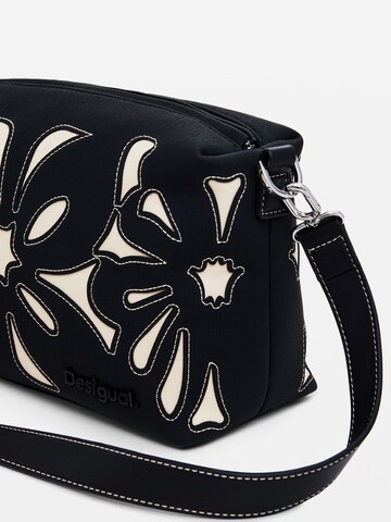 Desigual Дамска чанта '  S bag ' в черно