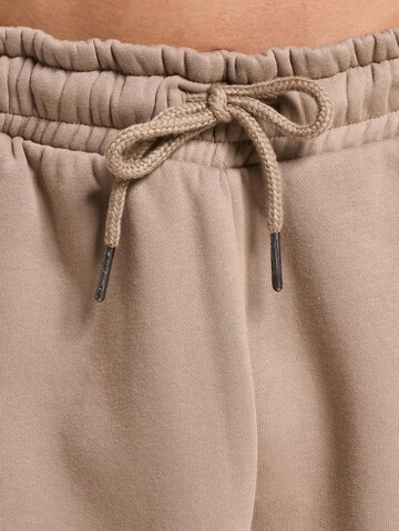 DEF Tapered Sporthose in Beige