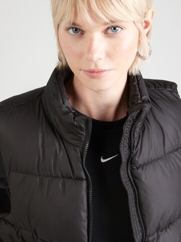 Tricou de la Nike Sportswear pe negru
