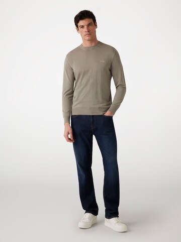 GUESS Sweater in Green