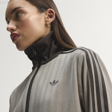 ADIDAS ORIGINALS Φθινοπωρινό και ανοιξιάτικο μπουφάν σε καφέ