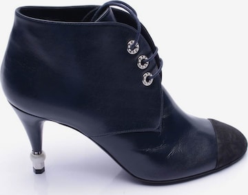 CHANEL Dress Boots in 39 in Blue: front