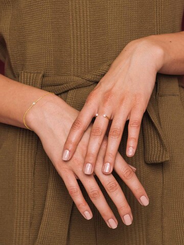 fejn Perlenarmband in Gold: Vorderseite