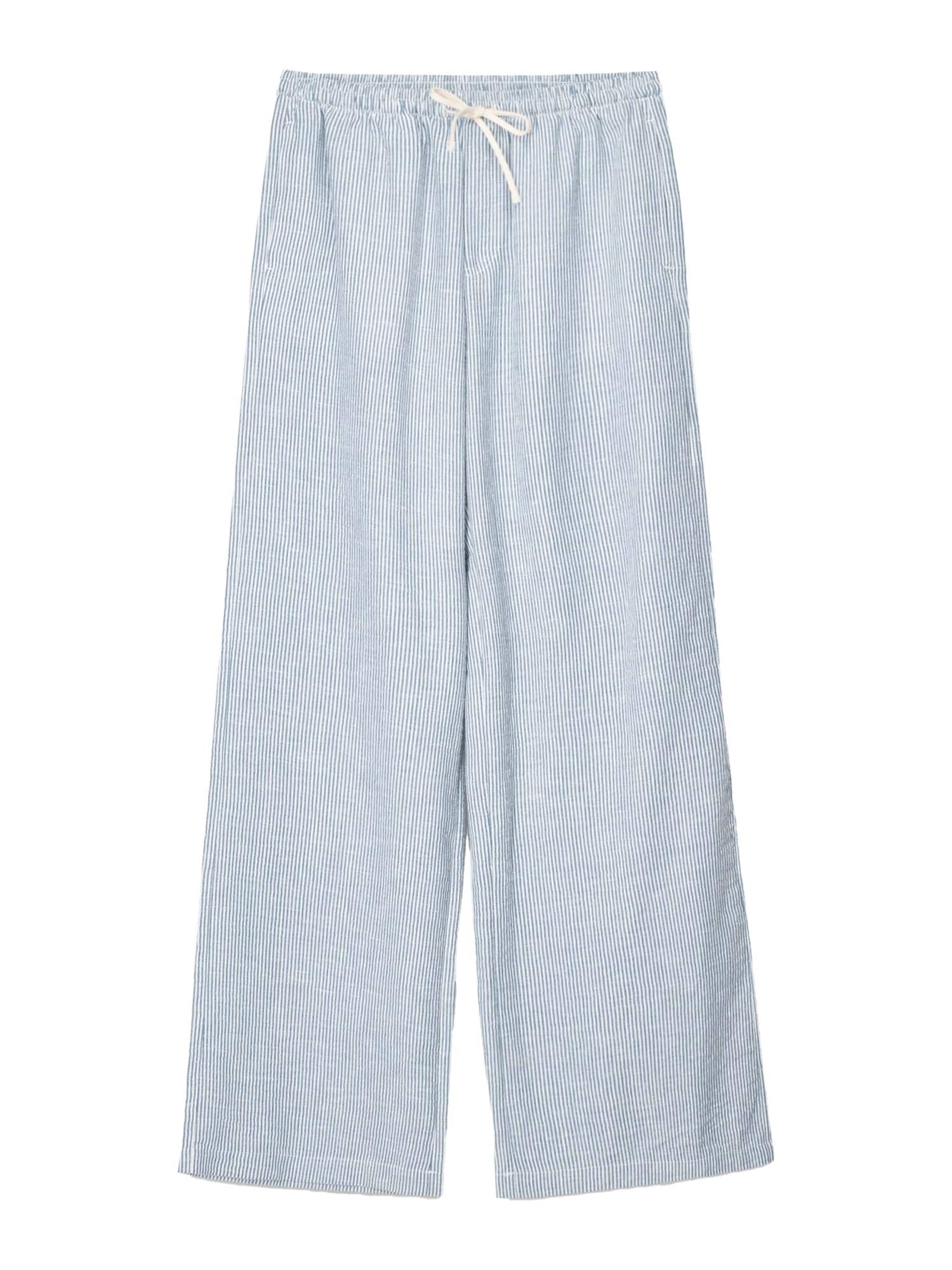 Loosefit Pantaloni di Bershka in blu: frontale