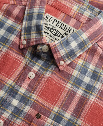 Coupe regular Chemise Superdry & Co en rouge