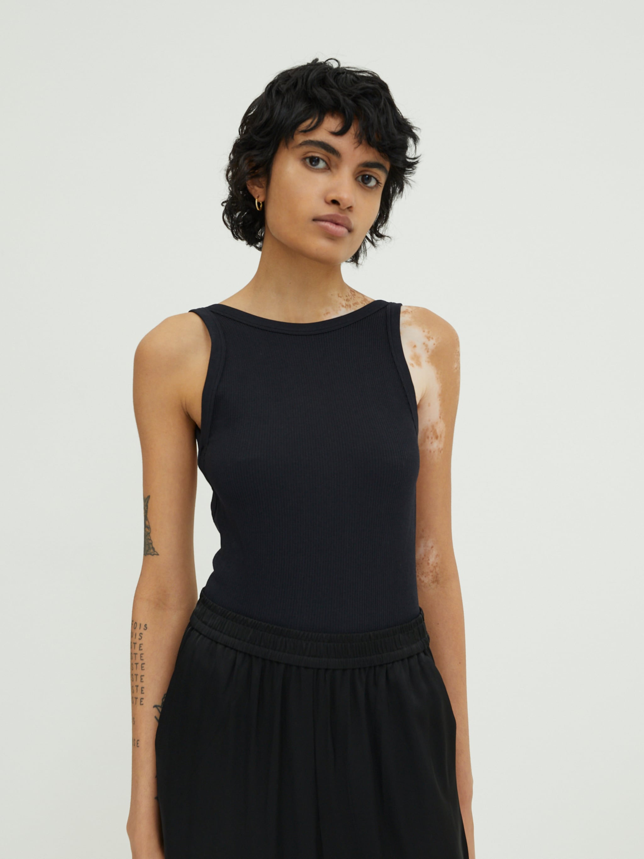 EDITED Produits Haut 'Romina' noir
