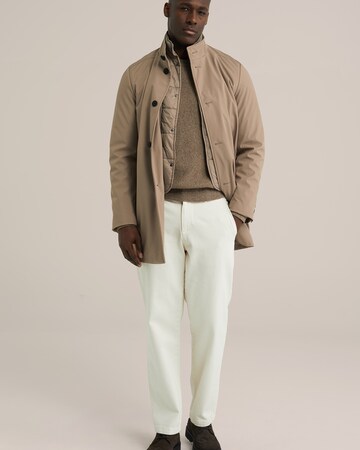 WE Fashion Between-seasons coat in Brown