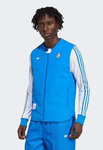 Gilet 'Real Madrid Terrace Icons' ADIDAS ORIGINALS en bleu : devant