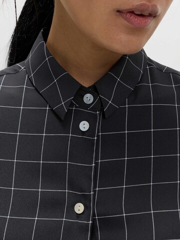 Camicia da donna di Marks & Spencer in nero