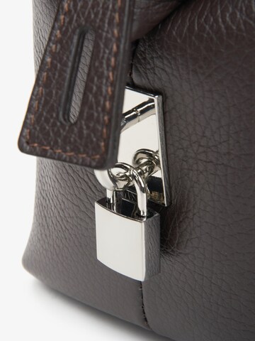 Estro Handbag '1317' in Brown