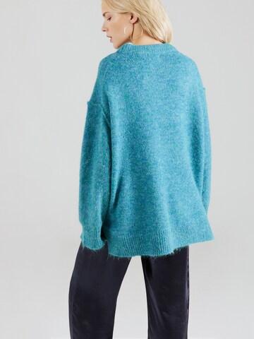 TOPSHOP Sweater in Blue