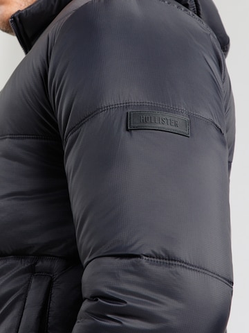 HOLLISTER Between-Season Jacket in Black