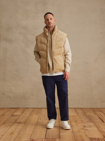 Gilet 'Yassin' DAN FOX APPAREL en beige