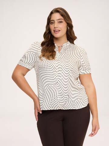 Fiorella Rubino - Blusa en blanco: frente