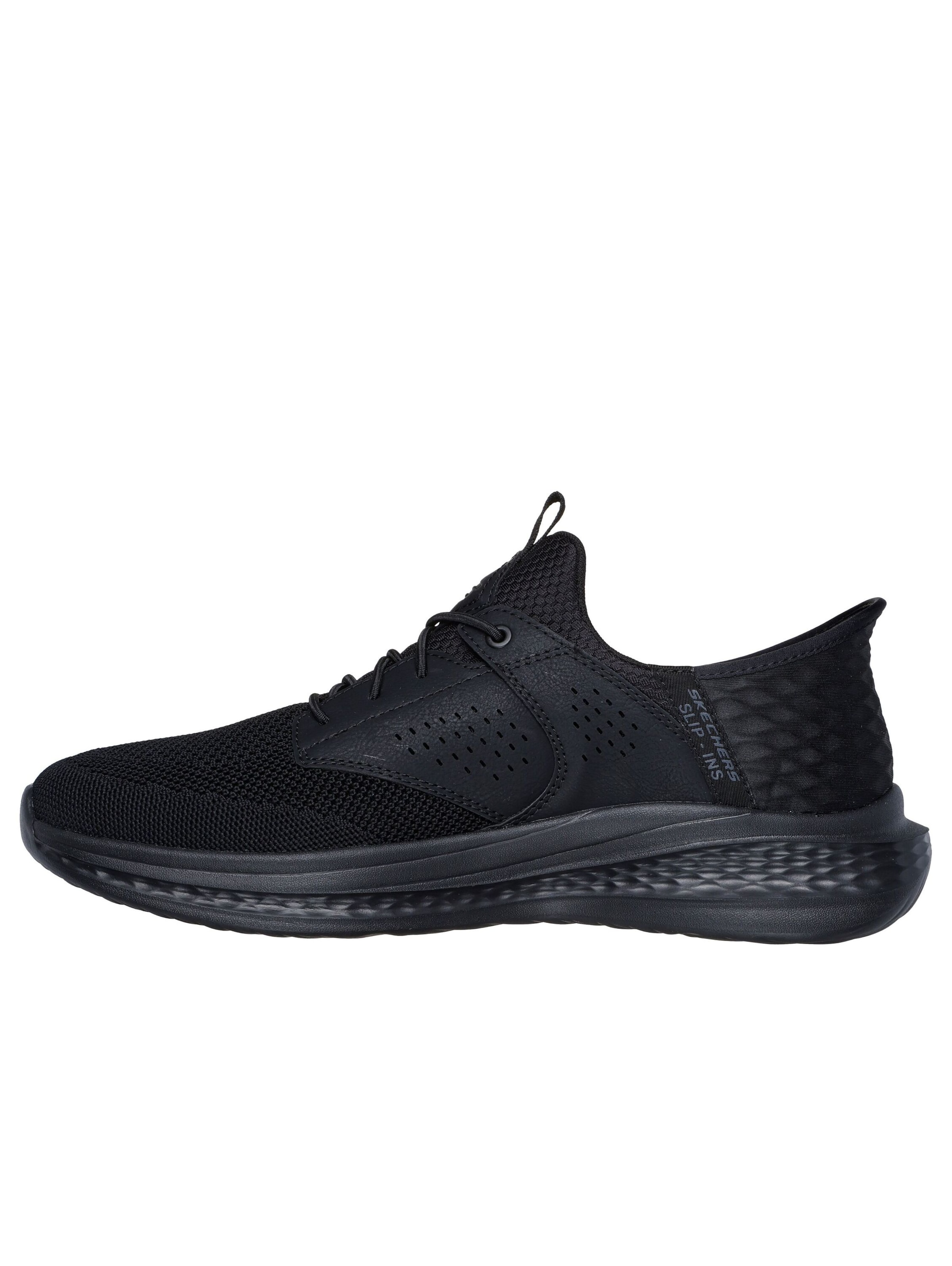 SKECHERS Classic Flats in Black: front