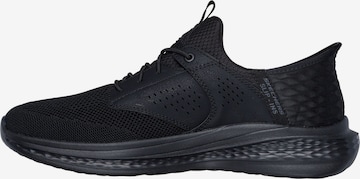 SKECHERS Classic Flats in Black: front