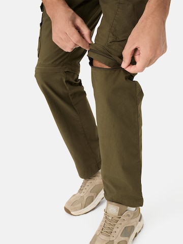 CAMEL ACTIVE Tapered Cargo Pants in Green